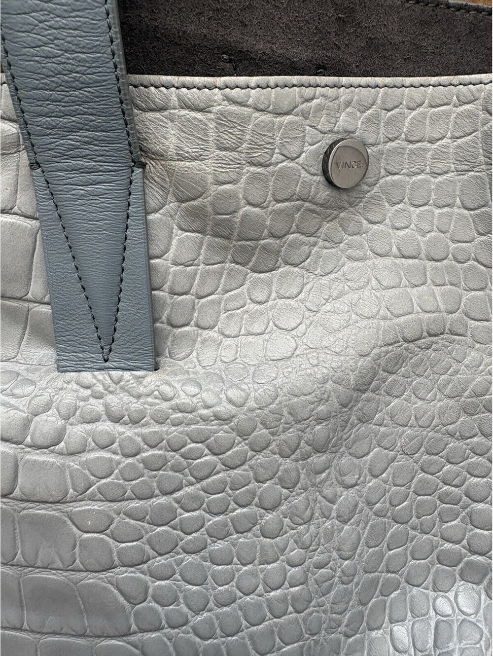 Vince. Gray Croc Embossed Large Tote Bag Magnetic Closure w/ Pouch Silver HW - Picture 5 of 9